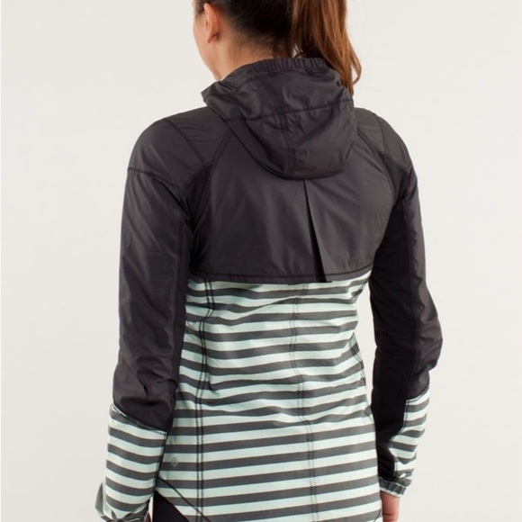 Lululemon Get Up And Glow Jacket Reflective 360 Sea Stripe Mint Moment Black 6 - Picture 3 of 16